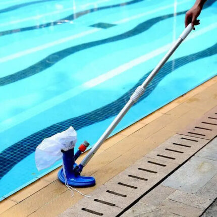 Aspirador de Piscina Portátil com Sucção a Jato