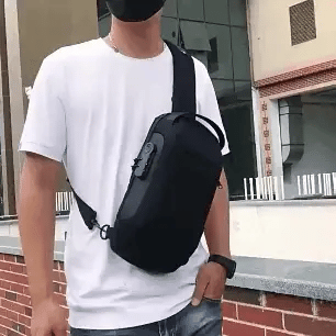Bolsa de Ombro Antifurto com Senha e Carregador USB Integrado
