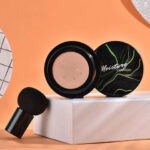 Base CC Cream Cushion com Aplicador Efeito Hidratante