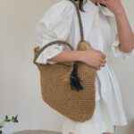 Bolsa de Ombro Grande de Palha Sintética com Zíper
