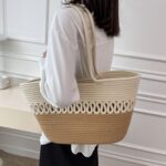 Bolsa de Ombro Feminina em Couro PU com Alça Larga