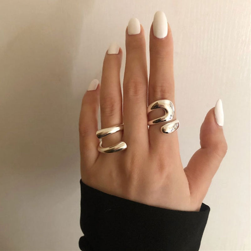 Anel Feminino Geométrico Minimalista em Prata 925 Esterlina